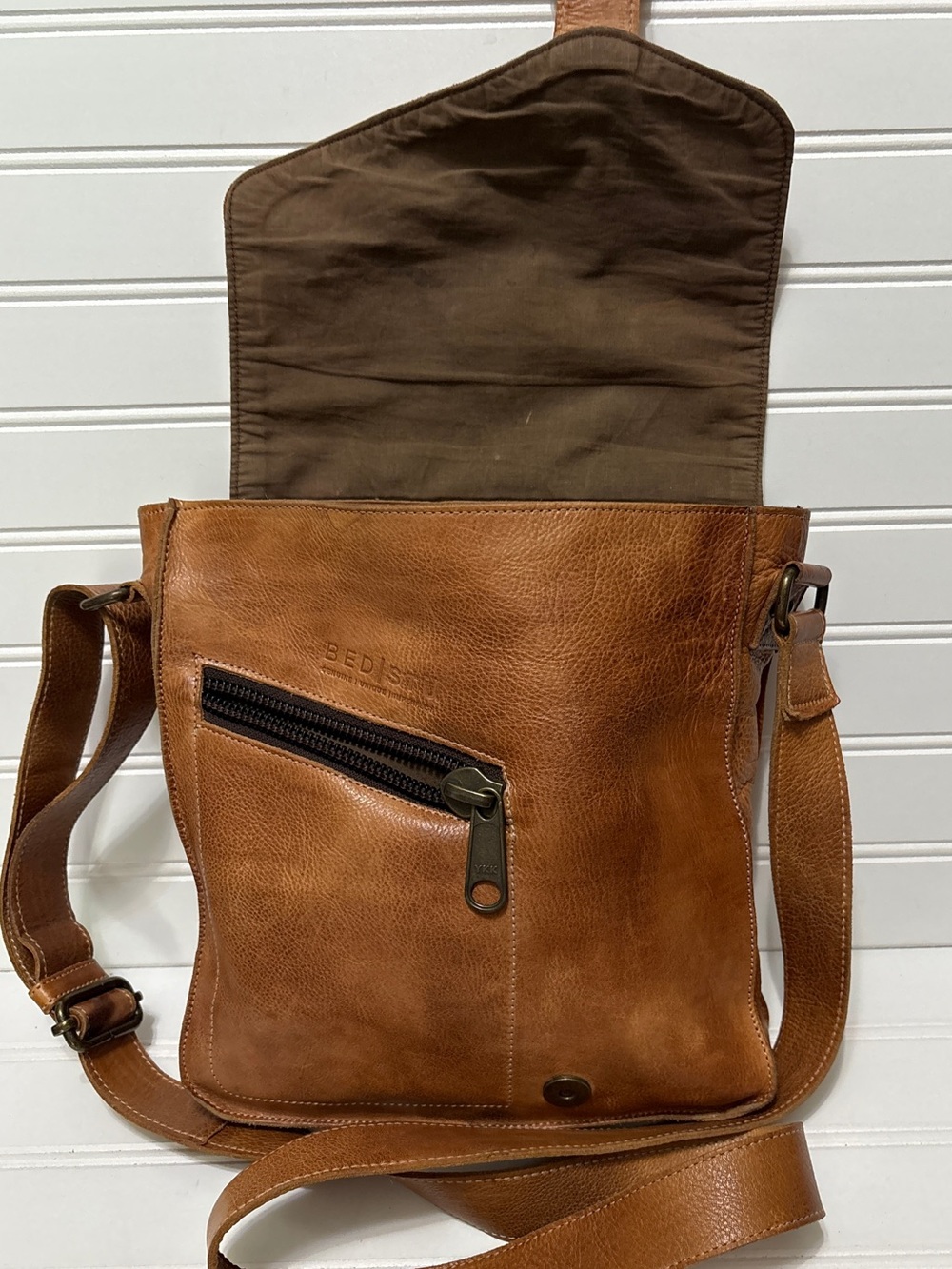 BED STU Venice Beach Brown Tan Rustic Leather Crossbody Satchel Bag Tote - Picture 5 of 11
